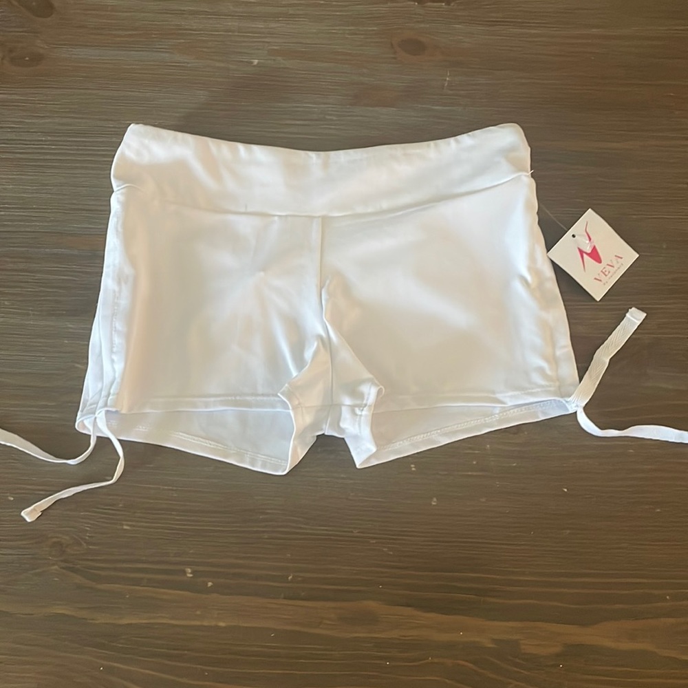 Veva by varyvary white booty shorts